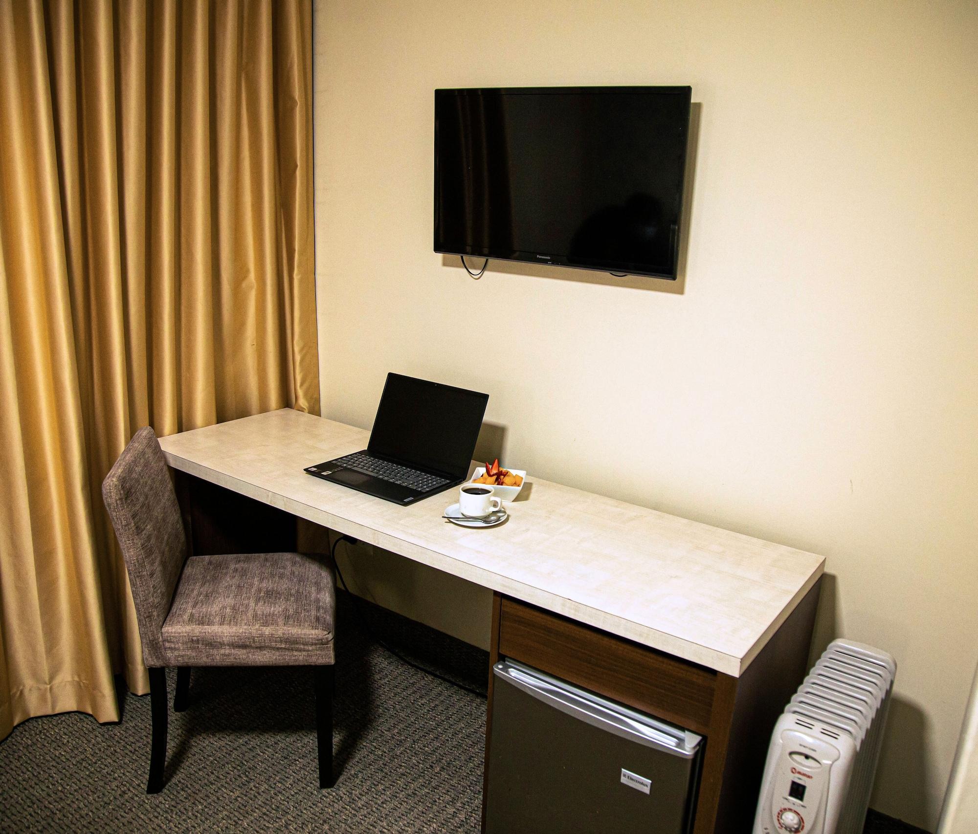 Palmetto Hotel Business La Perla