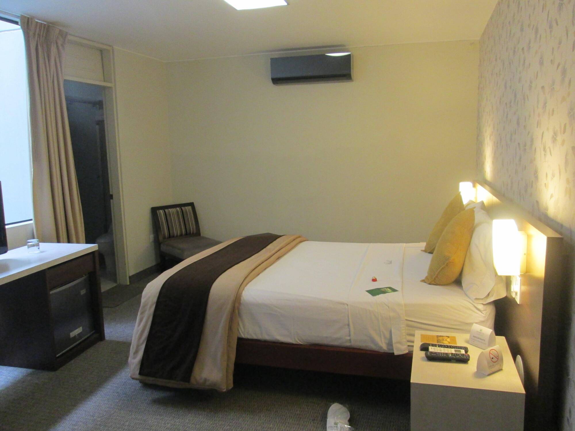 Palmetto Hotel Business La Perla